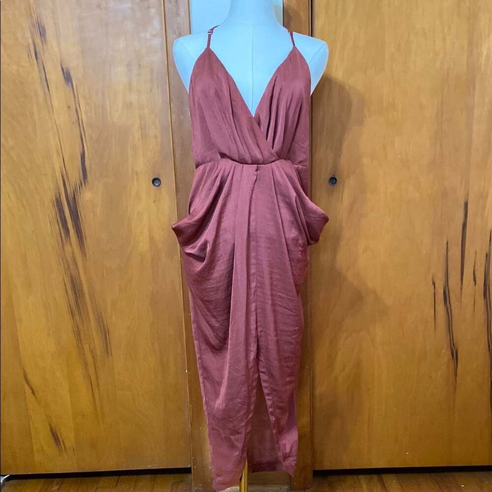 NWT L'ATISTE Silky Rosy Orange Spaghetti Strap Plunge Neckline Evening Sexy